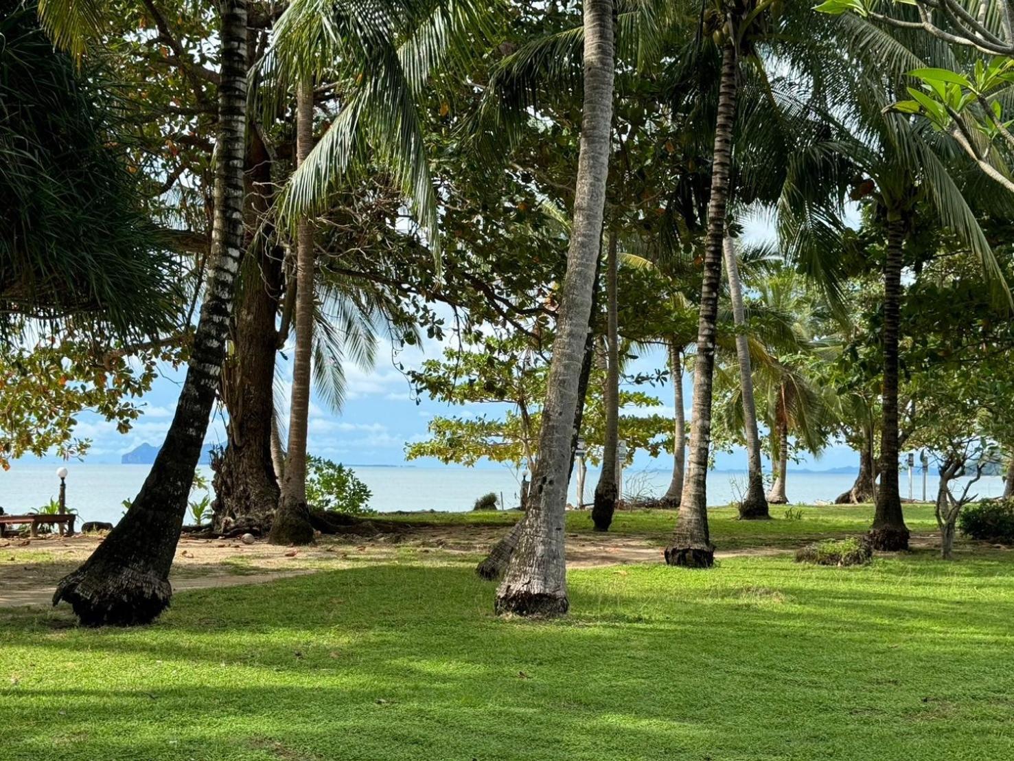 Libong Beach Resort Exterior foto